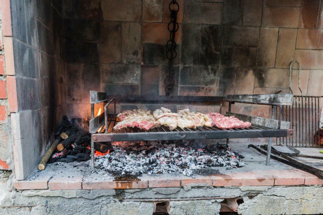 Fattoria Cristina Bilo Rosa Villa Castelnuovo Magra Buitenkant foto